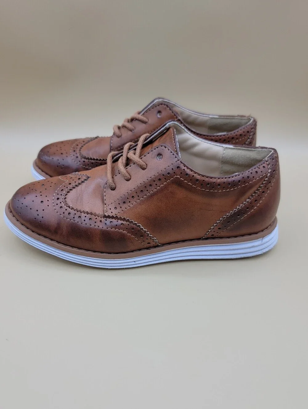 Kenneth Cole Reaction Mario Jole Boy's Wingtip Oxford Dress Shoes Size 1 Brown